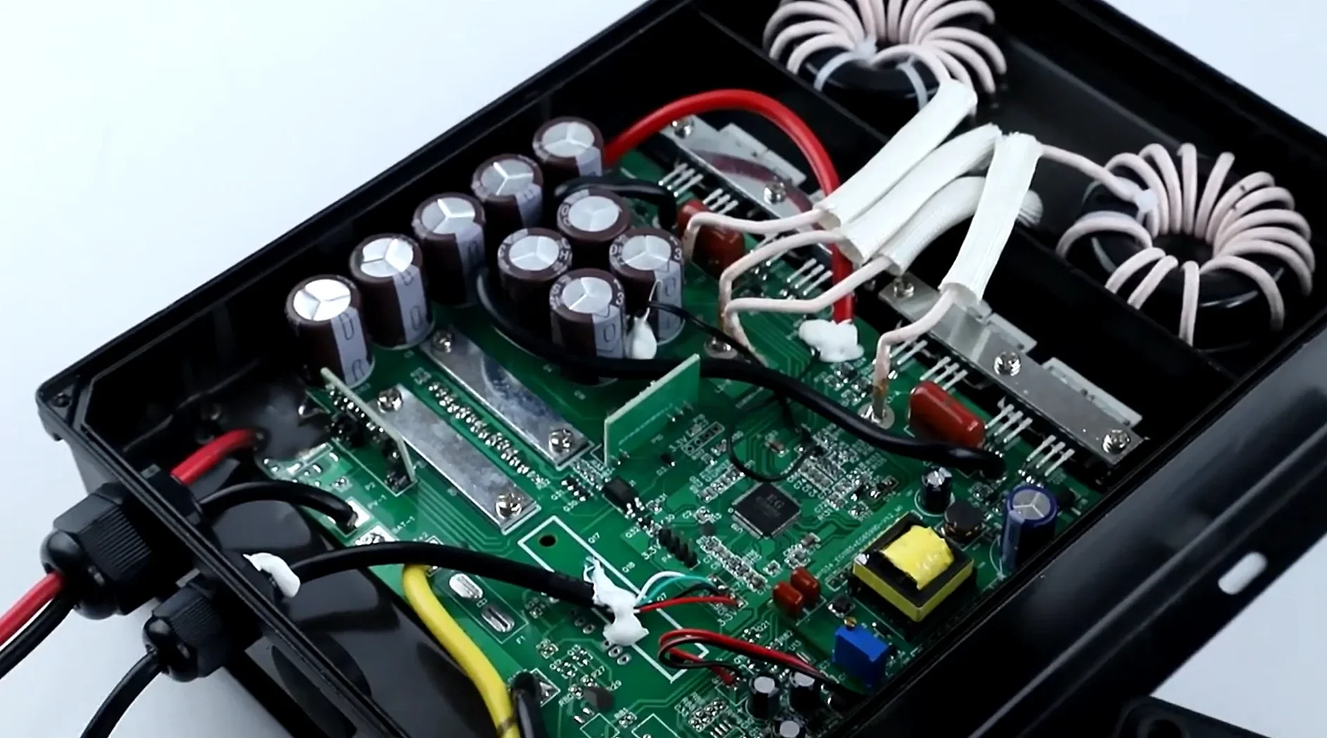 CE Certified ELEJOY EMD60A 270 - Mppt Charge Controller recension och pris